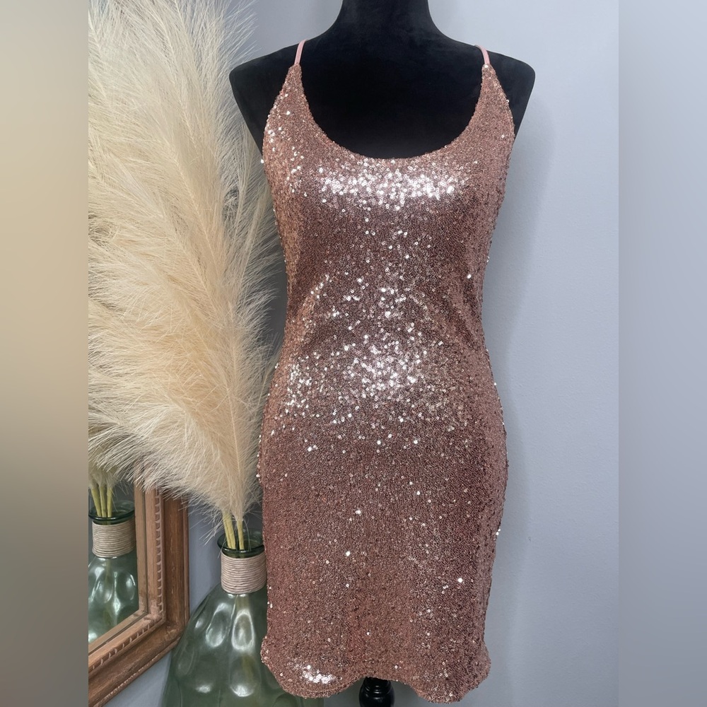 Fashion Nova  Rose Gold Sequin Dress (L) NWT